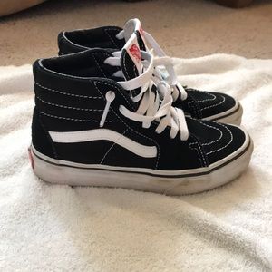 Kids Classic Black and White Vans off the Wall